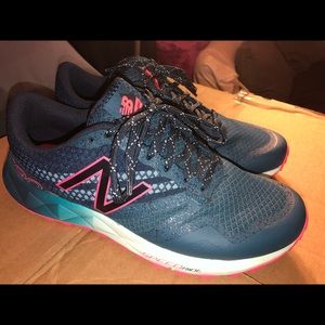 Women’s New Balance Size 10